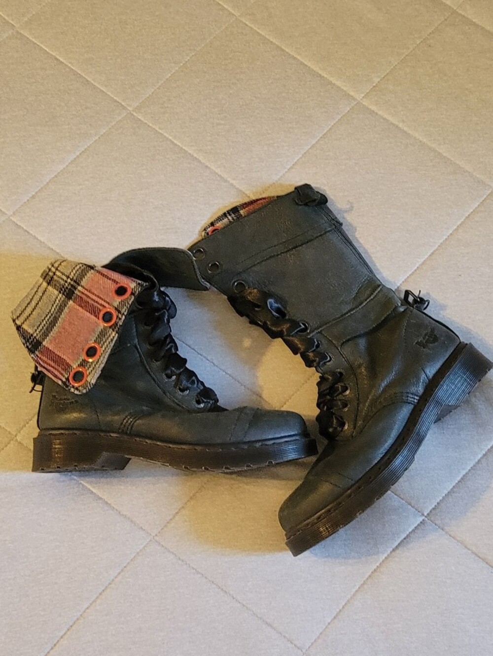MINT Dr. Martens Steel Grey Triumph 1914 Boots